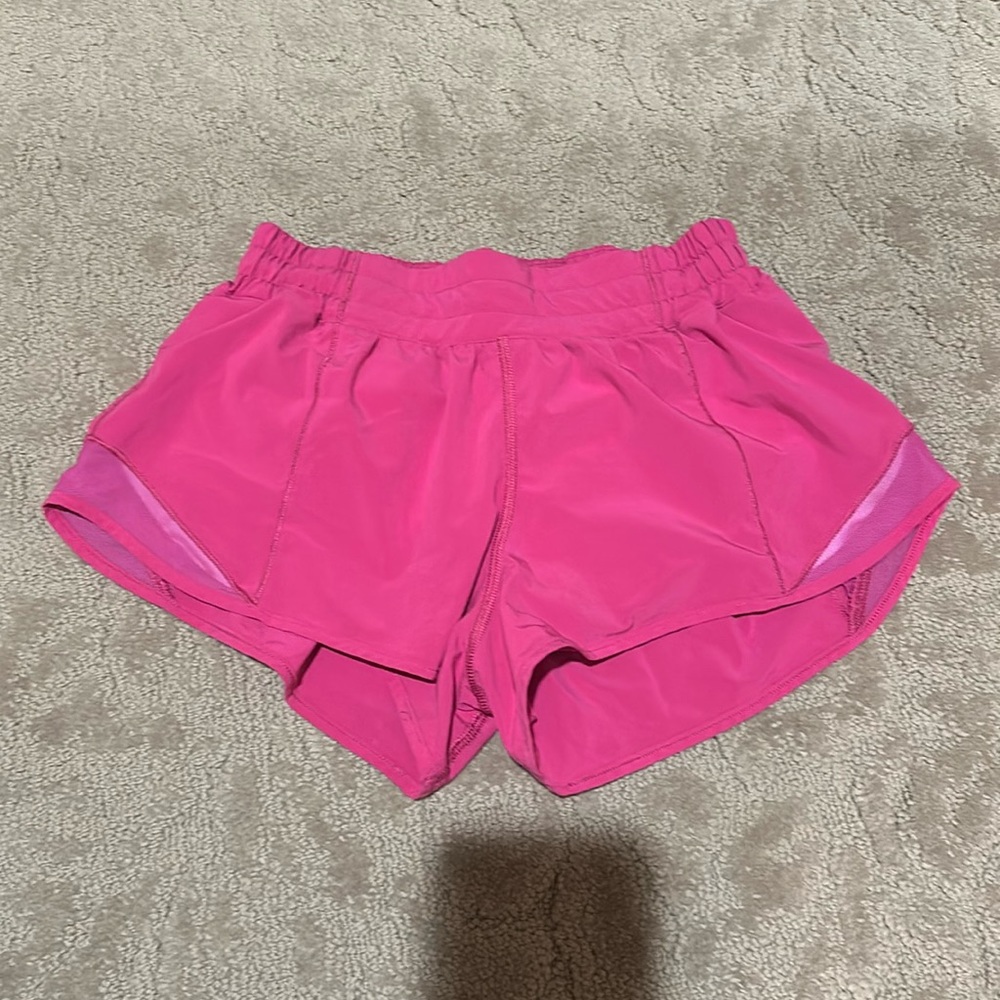 Sonic pink lulu shorts 2.5”